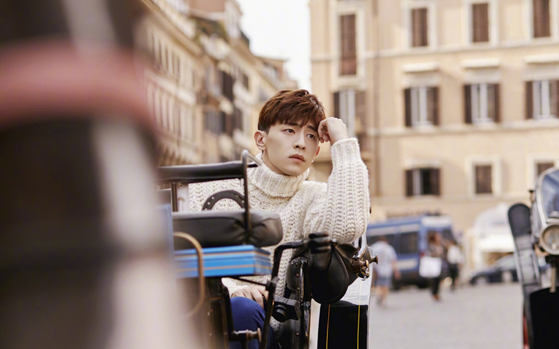 拉塞尔临危受命领军雷诺,惊天逆转红牛二队夺胜仗