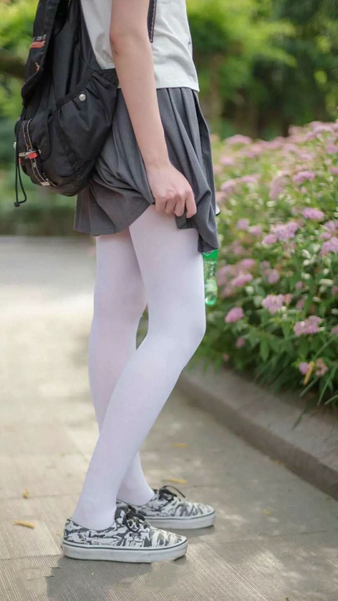 赛道与绿茵的交响，F1街道赛焦点战如何映照巴拉圭强行终结拉齐奥的体育奇迹