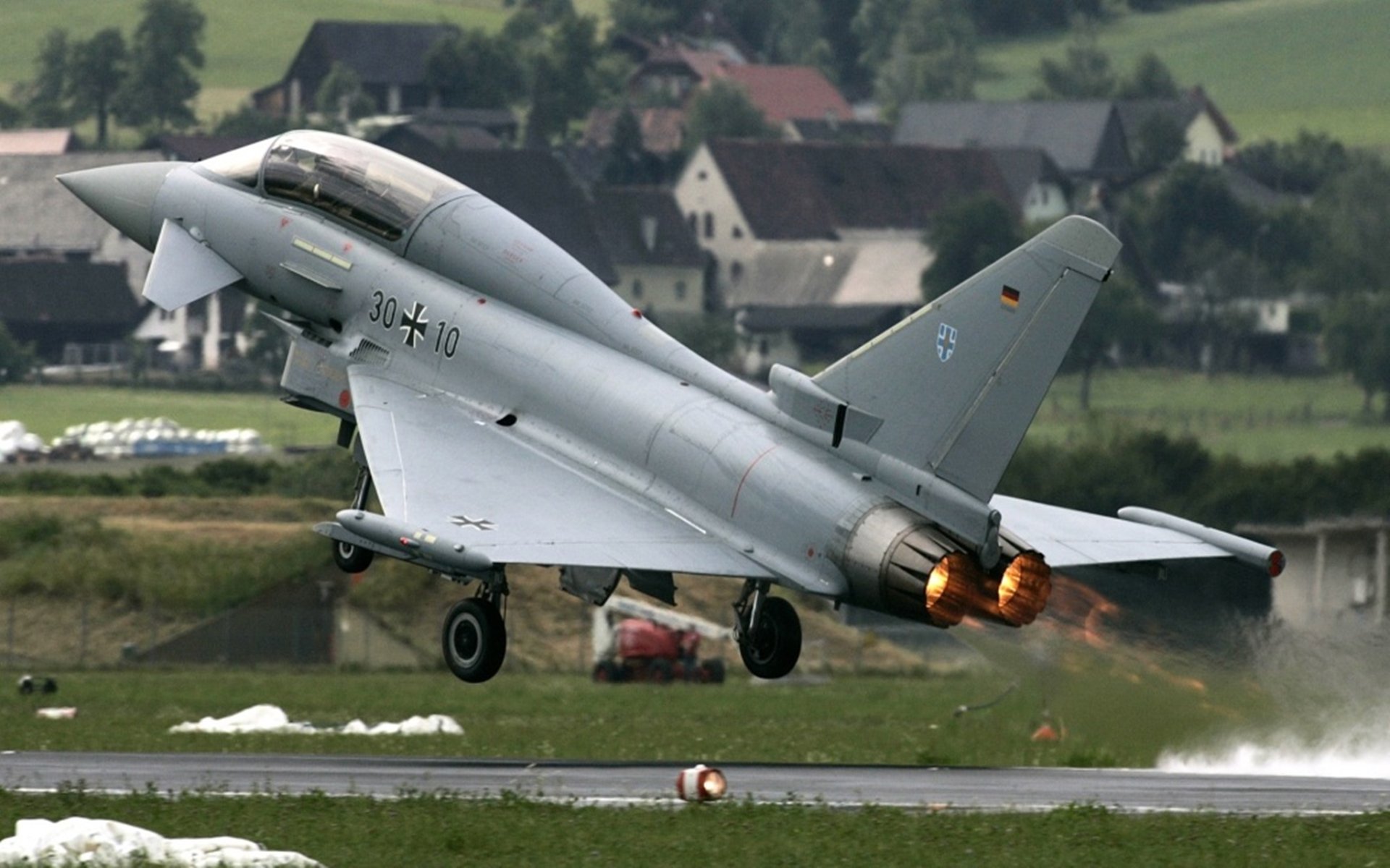 草原雄鹰展翅翱翔，新疆队全面压制辽宁，全能中锋约基奇式掌控全场