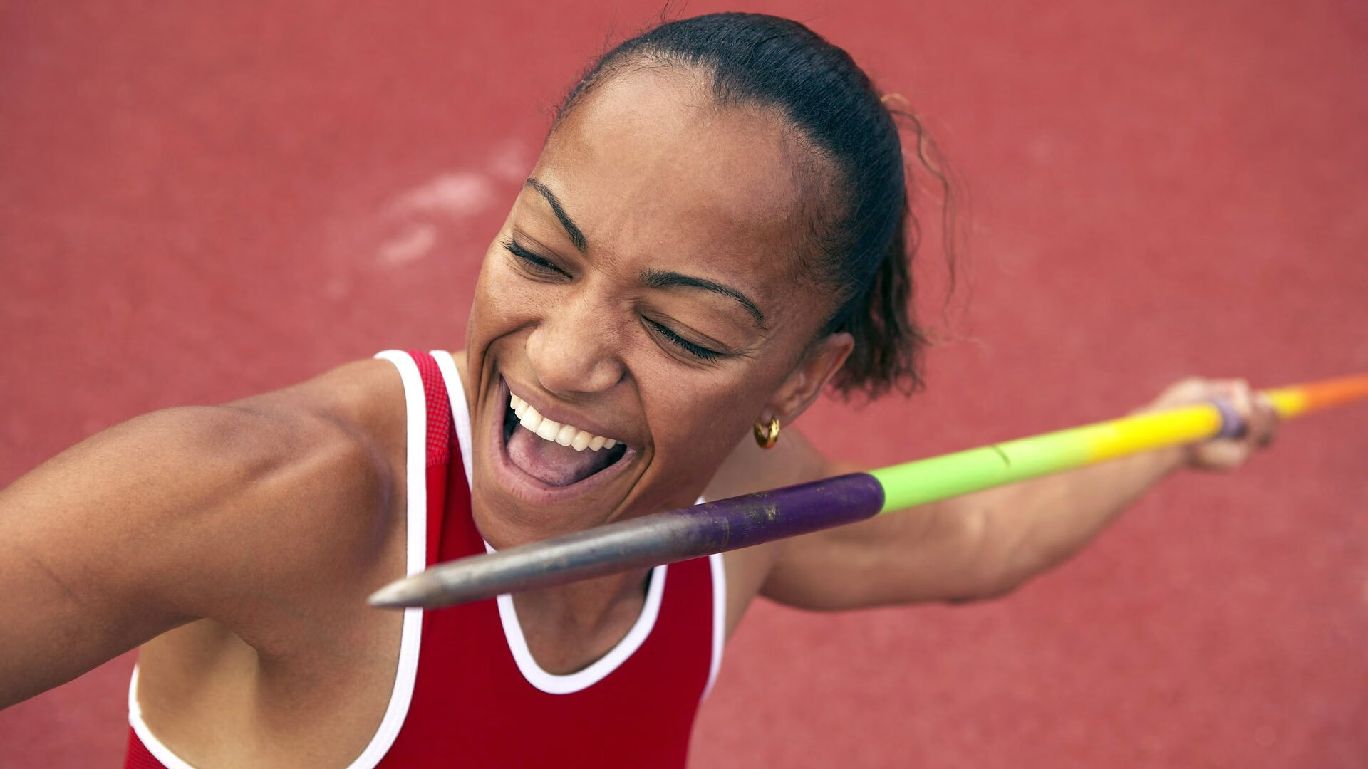 悬崖边的沉默火焰，奥亚尔萨瓦尔改写世界排名的夜晚