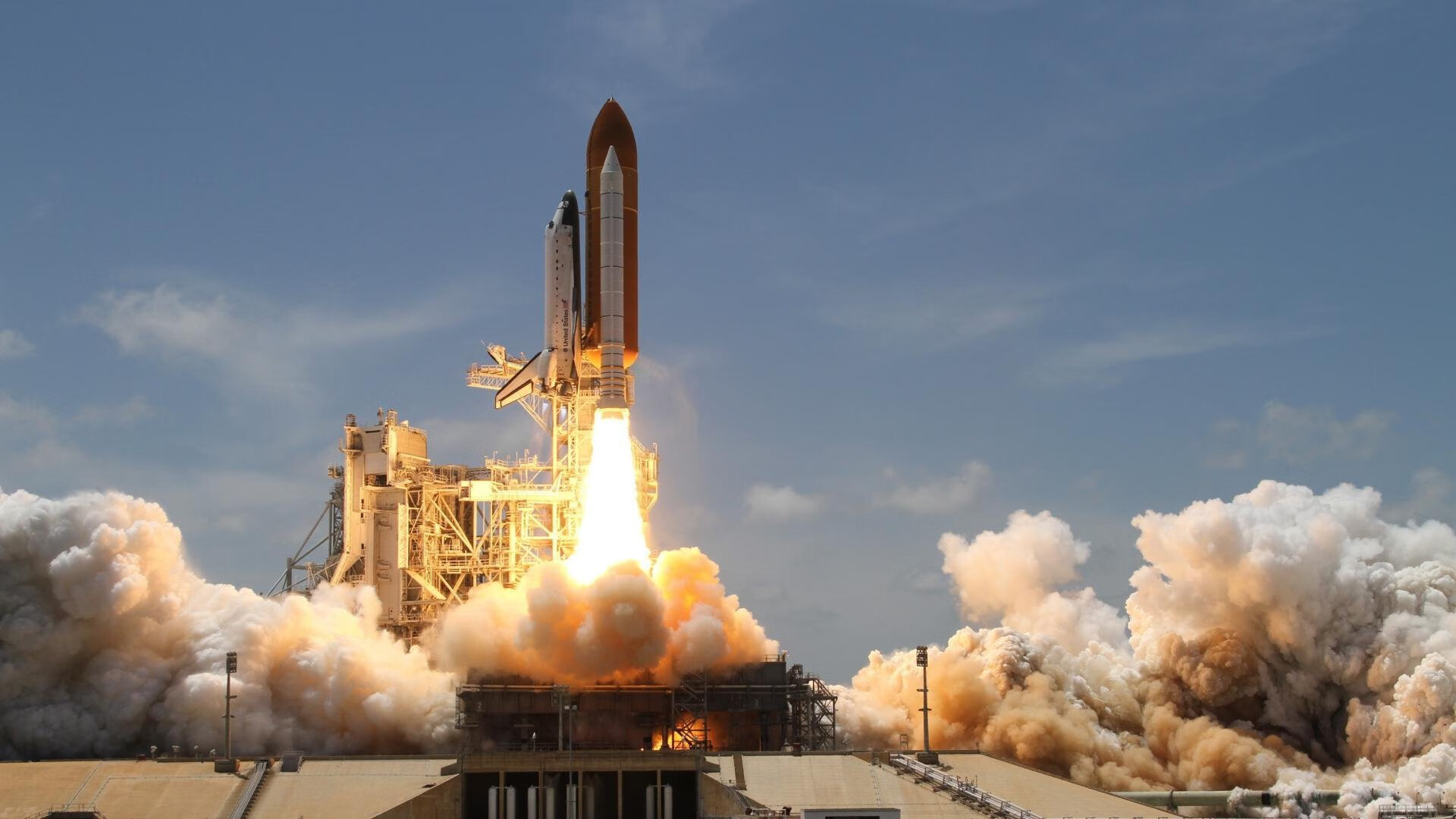 夜幕下的绿茵箭矢，贝林厄姆以穿透力改写排名之夜