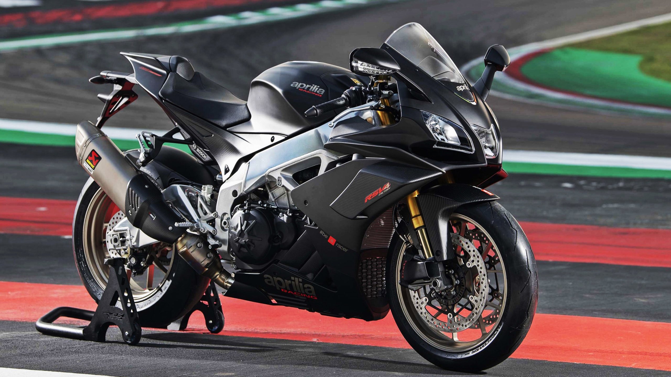 两场教科书，锡安的暴力拆解与绿军的精准手术—现代篮球进攻的两种终极形态