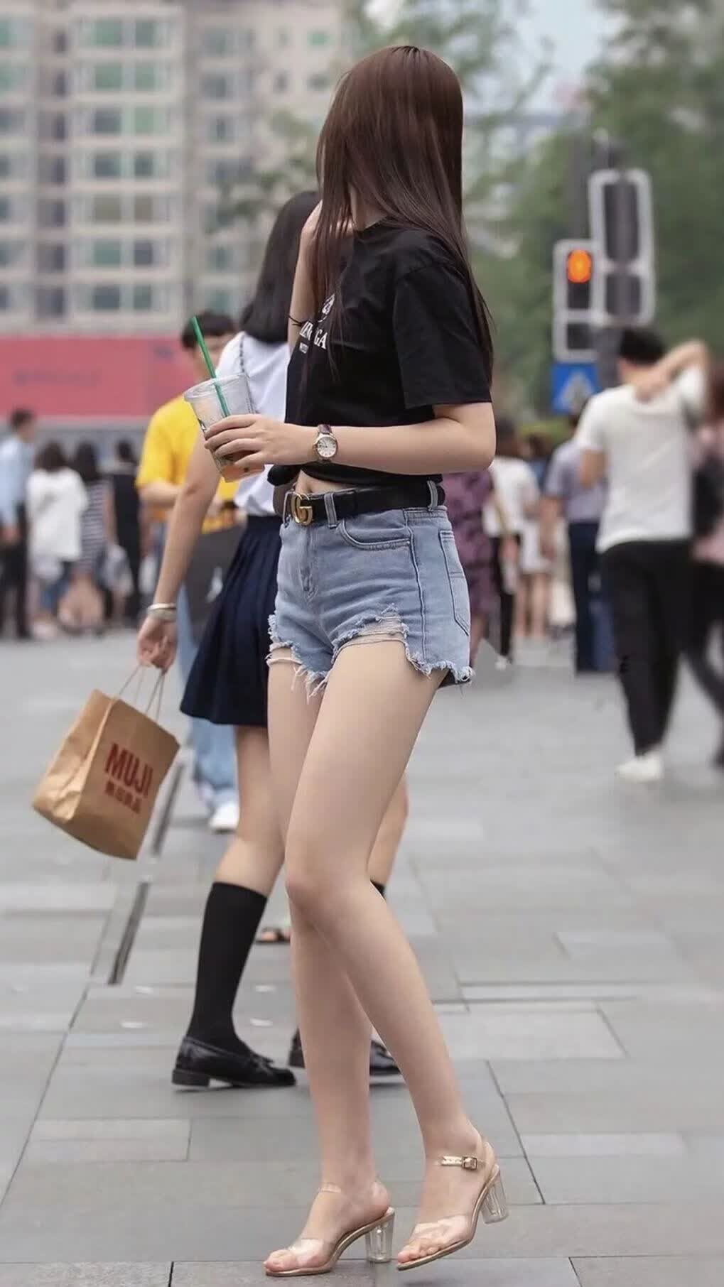 里斯本之光撕裂曼谷防线，佩德里指挥官式表演，葡萄牙七球狂潮锁定E组头名